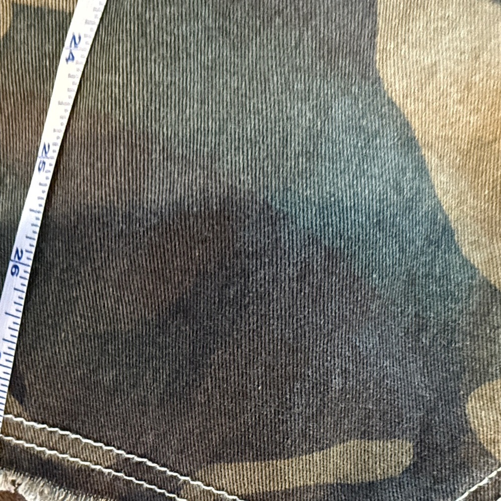 POL OLIVE CAMO TAPESTRY FLORAL WIDE LEG PANT NWOT Size Small oversized - Picture 6 of 13